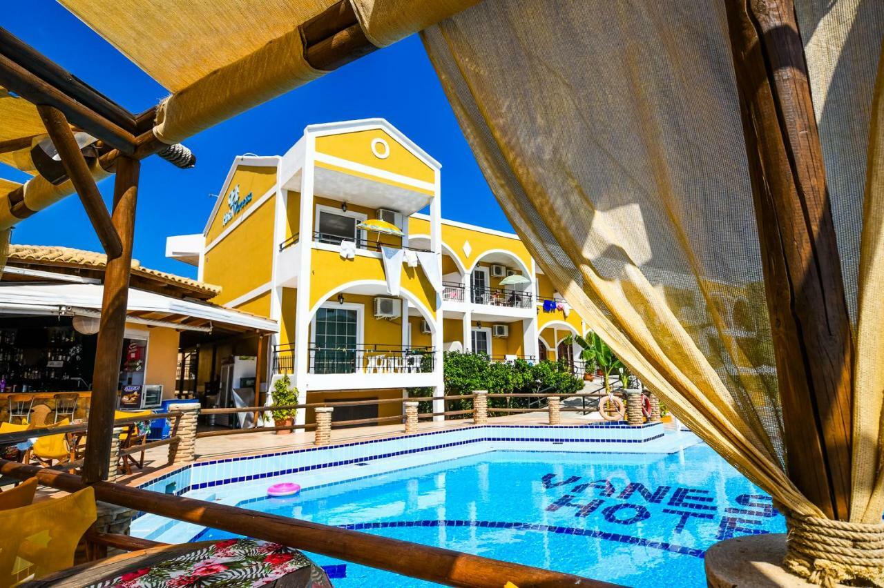 Vanessa Hotel Kalamákion Exterior foto