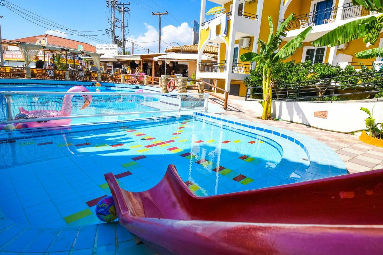 Vanessa Hotel Kalamákion Exterior foto