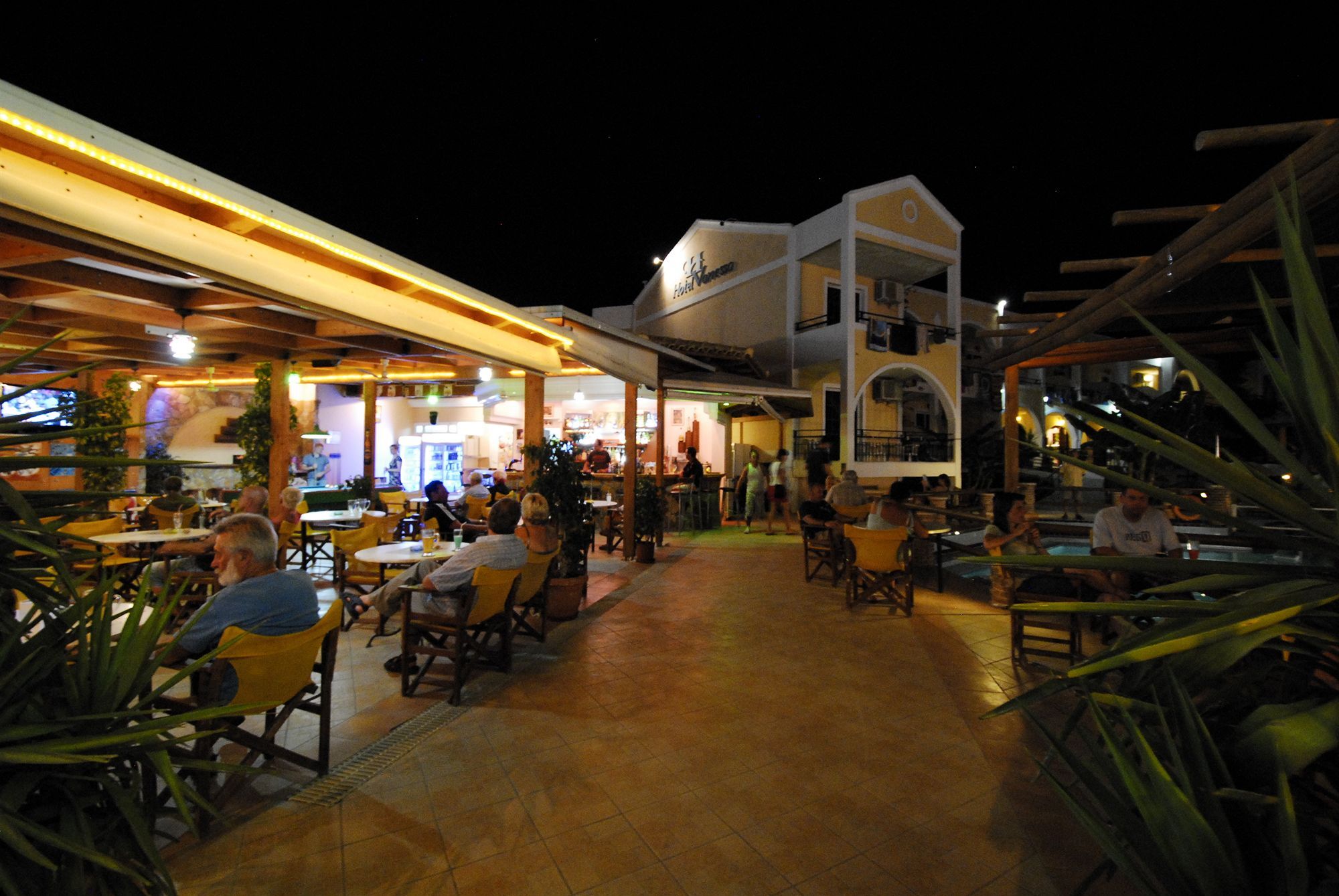Vanessa Hotel Kalamákion Exterior foto